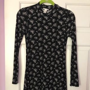 Short turtle neck dress